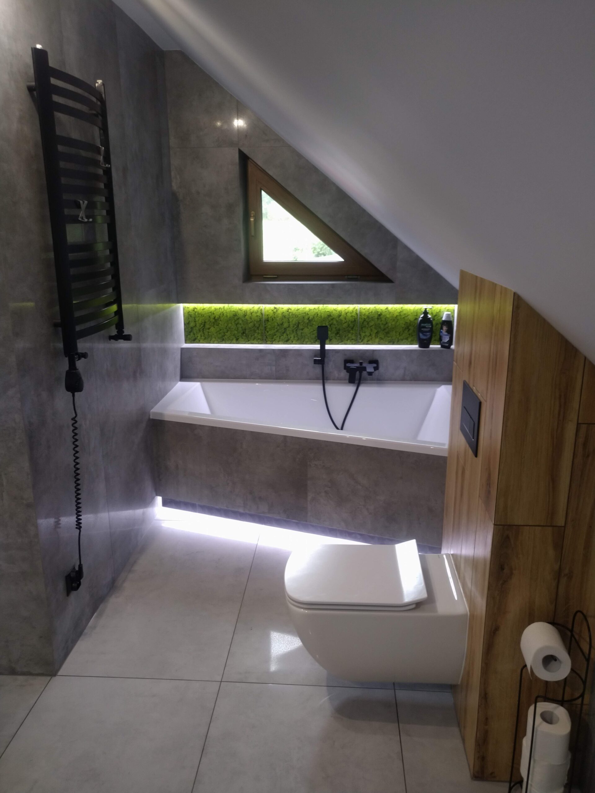 IMG_202102 IMG_202102